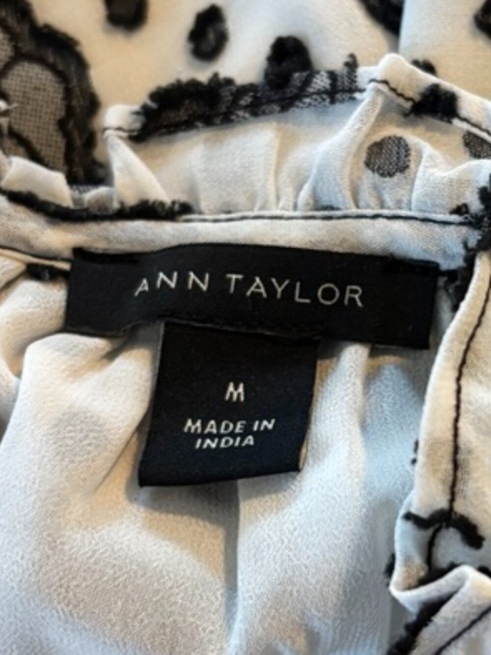 Ann Taylor Floral Black White Textured Polka Dot Ruffle Neck Blouse Size Medium - Picture 3 of 5
